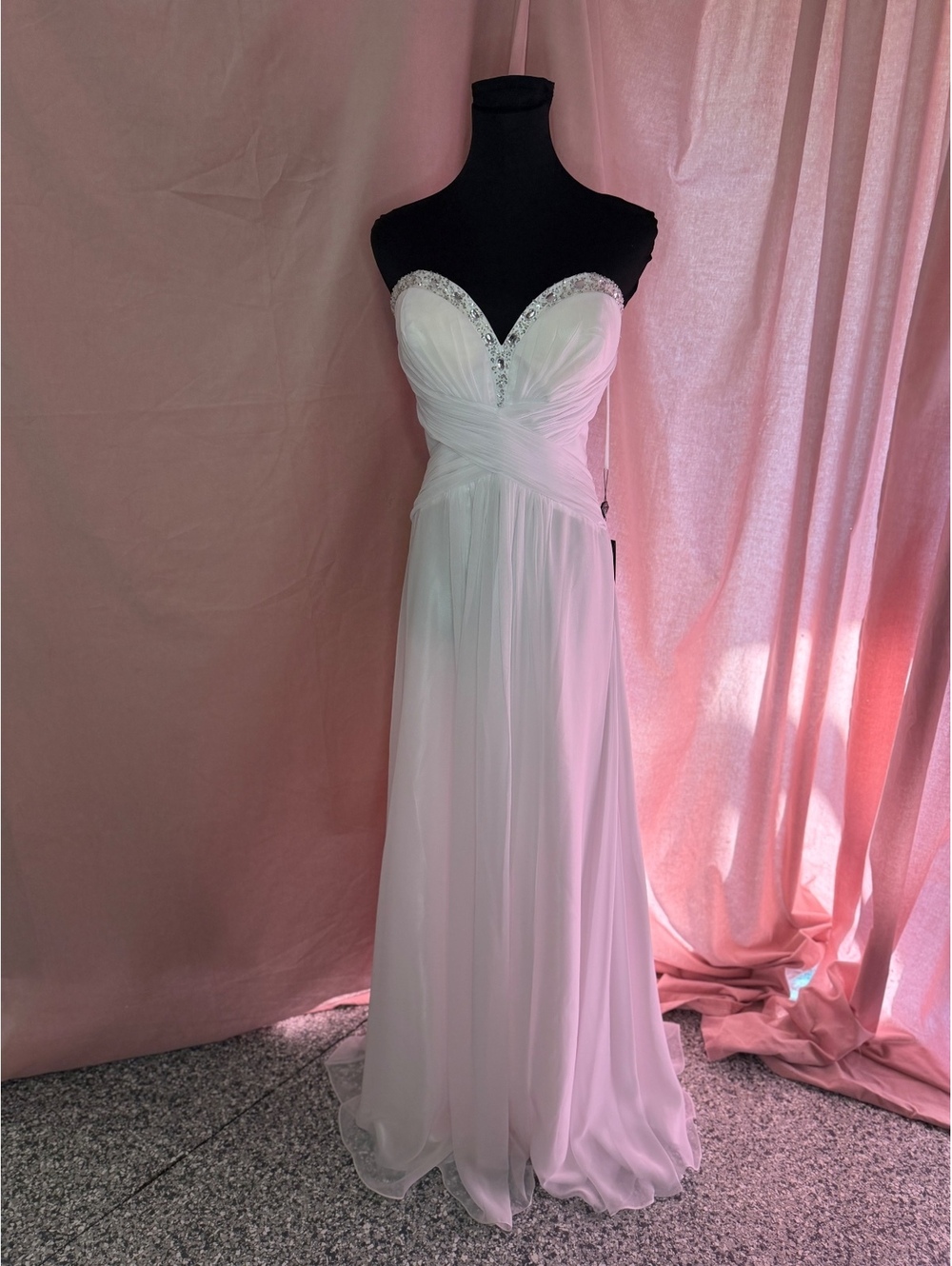My Dreams & More White Strapless Evening Gown Size 10